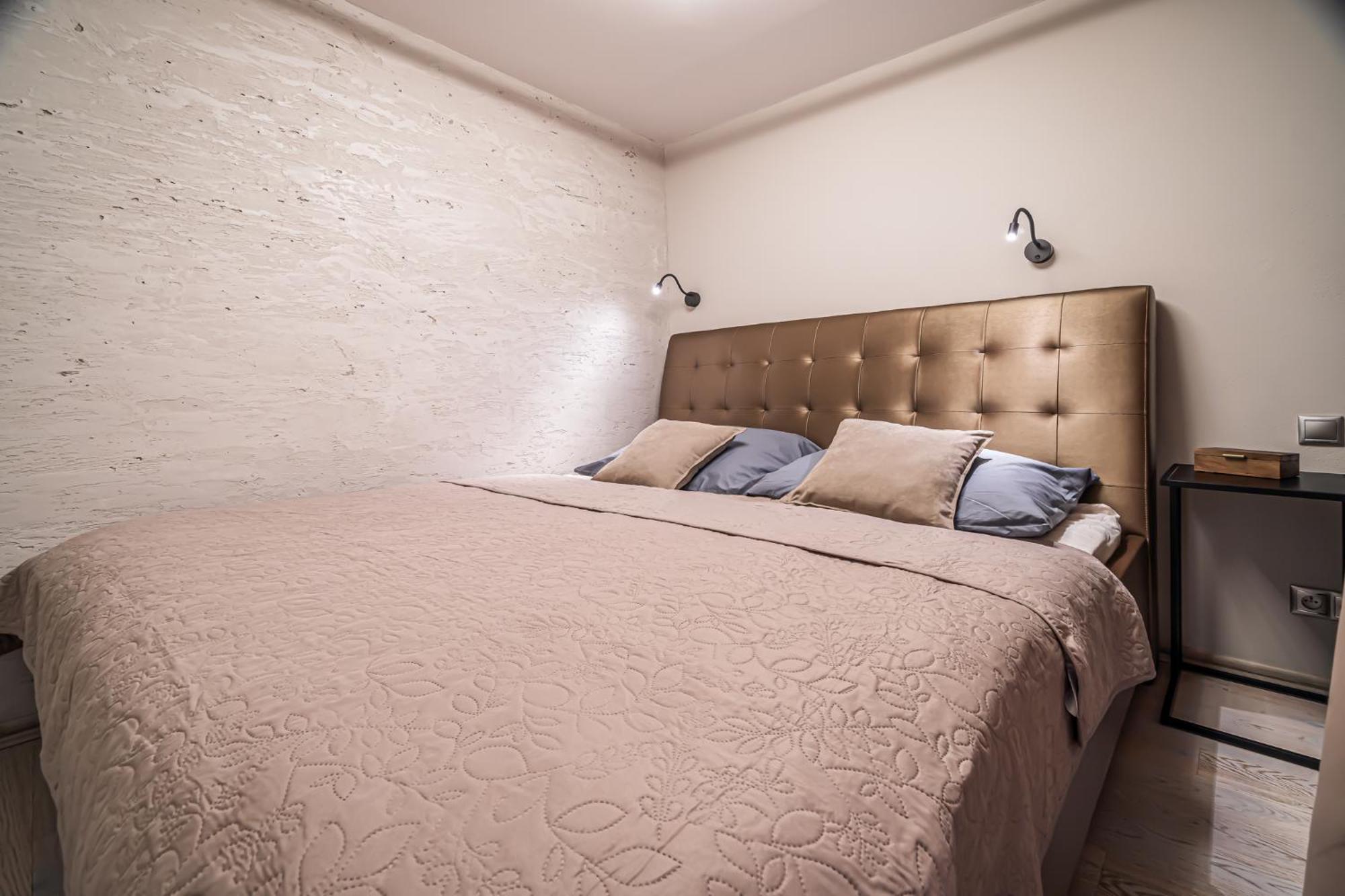 Luxurious And Royal Apartment In The Old Town Bratislava Exteriör bild